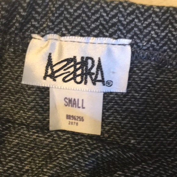 Woman’s casual skirt - S - Picture 2 of 4